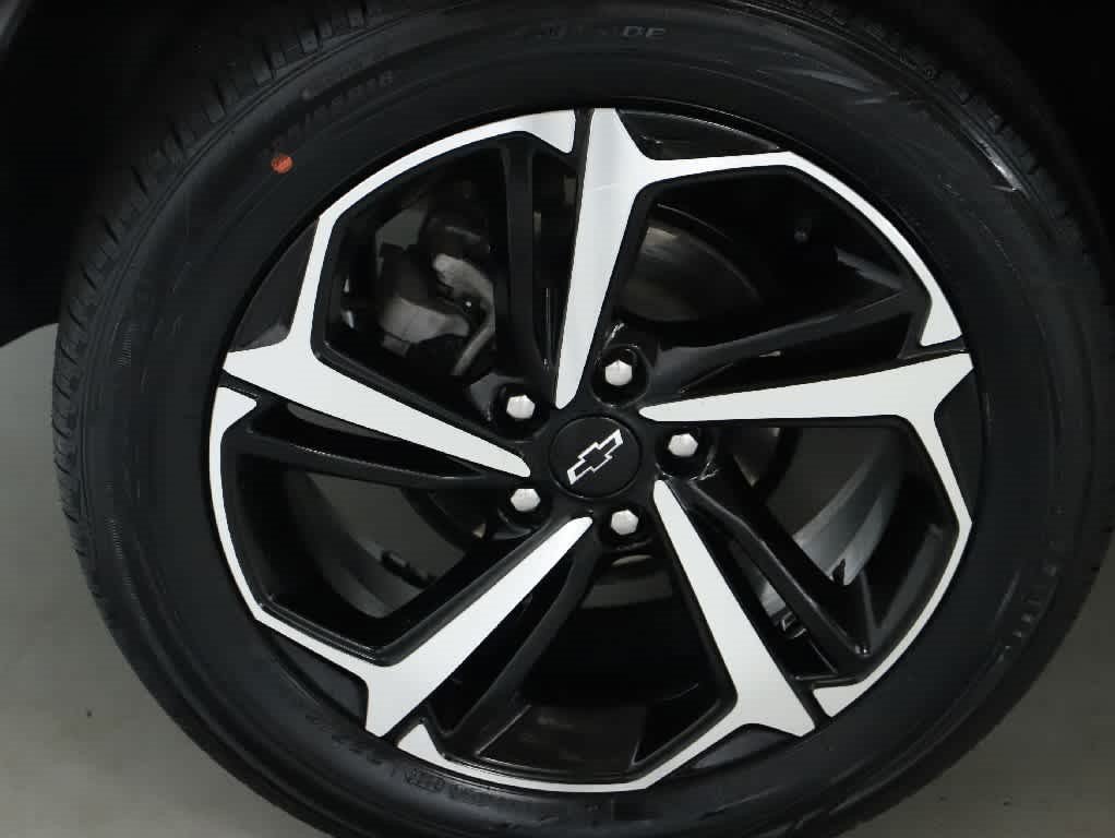 Used 2023 Chevrolet TrailBlazer RS w/ Sun and Liftgate Package AWD/4WD image 12