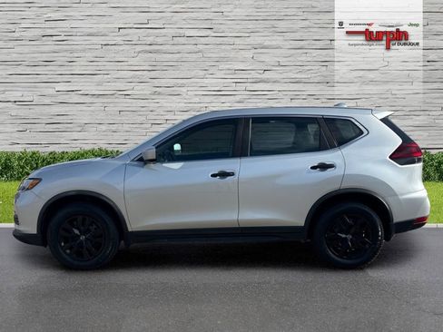 Used 2020 Nissan Rogue S AWD/4WD image 2