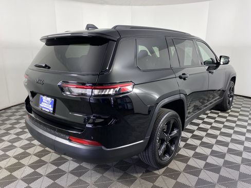 Used 2023 Jeep Grand Cherokee L Laredo AWD/4WD image 8