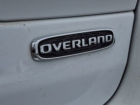 Used 2022 Jeep Grand Cherokee Overland AWD/4WD image 35