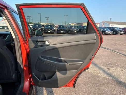 Used 2016 Hyundai Tucson SE w/ Option Group 02 AWD/4WD image 39
