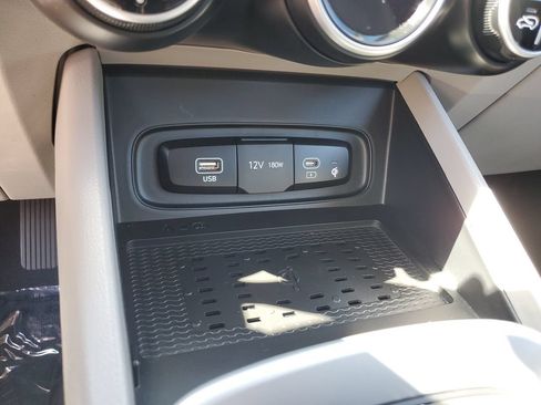Used 2026 Hyundai Venue SEL FWD image 22