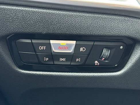 Used 2025 BMW 430i Coupe w/ Premium Package image 34