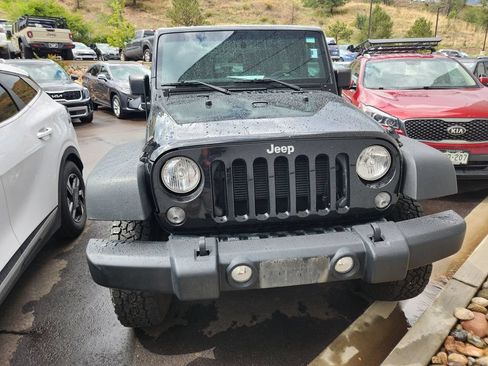 Used 2014 Jeep Wrangler Sport AWD/4WD image 2