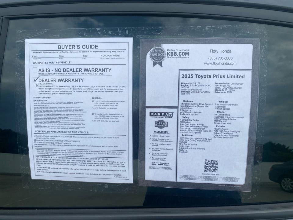 Used 2025 Toyota Prius Limited FWD image 37