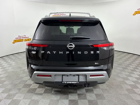 Used 2023 Nissan Pathfinder SL w/ SL Premium Package FWD image 4