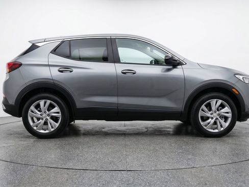 Used 2025 Buick Encore GX Preferred AWD/4WD image 11