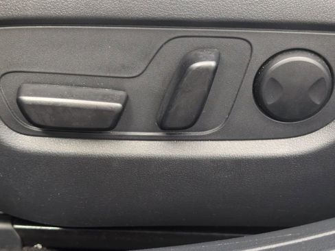 Used 2025 MAZDA CX-50 AWD 2.5 S w/ Preferred Package image 17