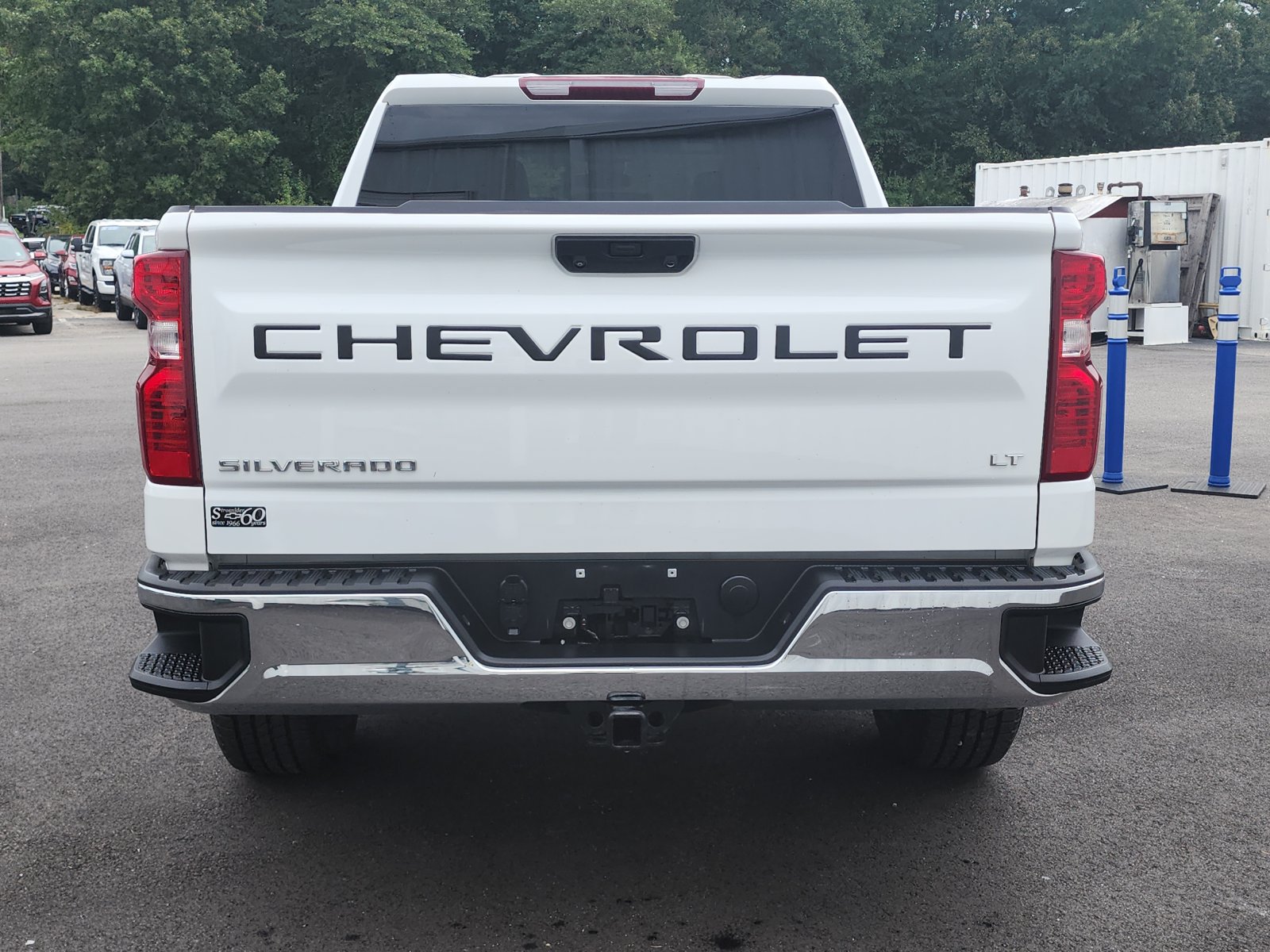 Used 2023 Chevrolet Silverado 1500 LT AWD/4WD image 4
