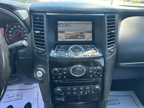Used 2010 INFINITI FX35 AWD w/ Premium Pkg image 13