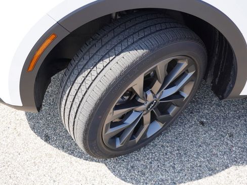 Certified 2023 Kia Sorento SX Prestige AWD/4WD image 13
