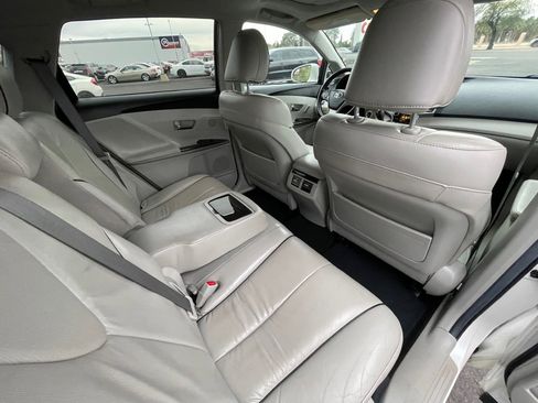Used 2013 Toyota Venza Limited w/ Tow Prep Pkg image 23