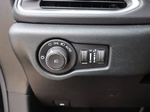 New 2026 Chrysler Pacifica Limited w/ S Appearance Package AWD/4WD image 15