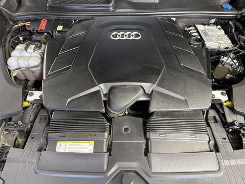 Used 2019 Audi Q8 Premium w/ Convenience Package AWD/4WD image 27