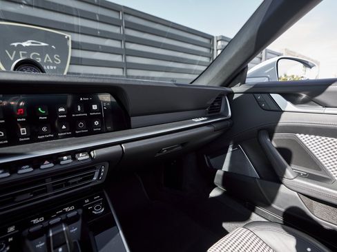 Used 2023 Porsche 911 Turbo S image 77