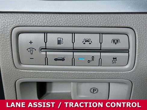 Used 2018 Genesis G80 3.8 w/ Option Group 02 image 14