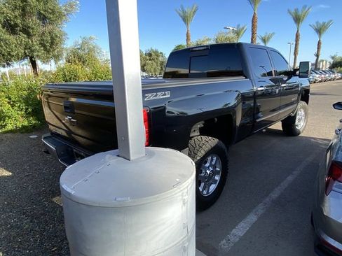 Used 2015 Chevrolet Silverado 2500 LTZ AWD/4WD image 4