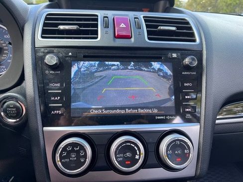 Used 2017 Subaru Crosstrek 2.0i Limited image 7