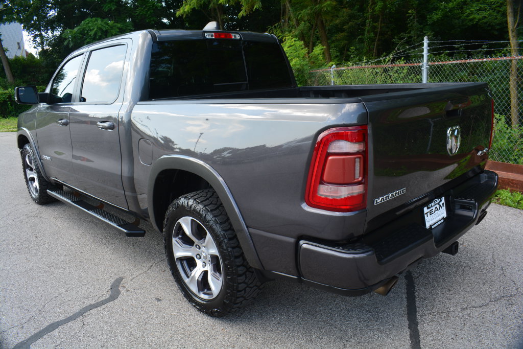 Used 2019 RAM 1500 Laramie w/ Sport Appearance Package AWD/4WD image 7