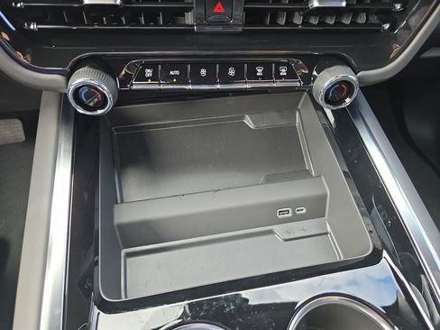 New 2025 Chevrolet Tahoe LS w/ LPO, Dark Essentials Package image 16