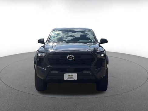 Used 2025 Toyota Tacoma TRD Off-Road AWD/4WD image 4