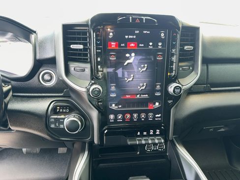 Used 2021 RAM 1500 Big Horn AWD/4WD image 14