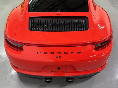 Used 2017 Porsche 911 Carrera 4S AWD/4WD image 15