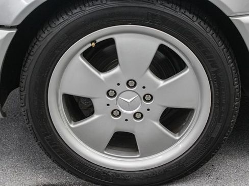 Used 2000 Mercedes-Benz SL 500 image 16