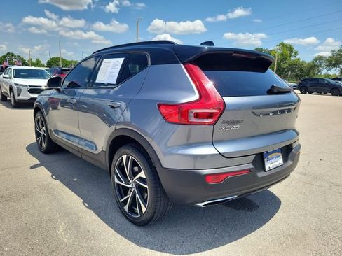 Used 2019 Volvo XC40 T5 R-Design AWD/4WD image 3