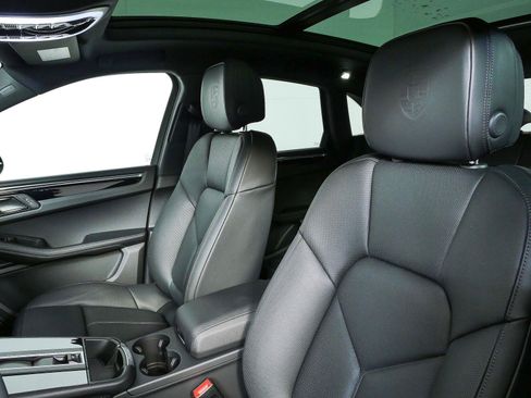 New 2026 Porsche Macan Turbo AWD/4WD image 5