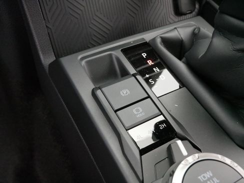 Certified 2025 Toyota 4Runner SR5 image 29