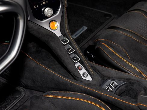 New 2026 McLaren 750S Spider image 25