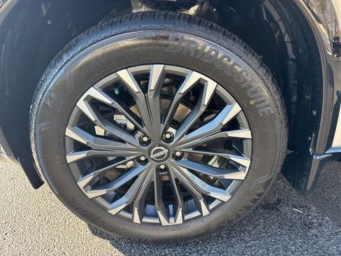 Used 2026 Nissan Rogue Platinum w/ Platinum Premium Package image 9