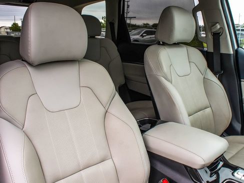 Used 2023 Kia Telluride EX w/ EX Captain's Chair Package AWD/4WD image 43