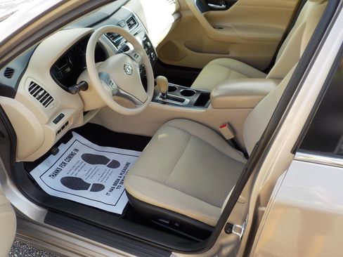 Used 2015 Nissan Altima 2.5 S w/ Power Driver Seat Package image 10