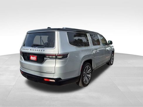 Used 2024 Jeep Grand Wagoneer L Series III image 5