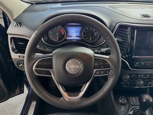 Used 2021 Jeep Cherokee Limited image 15