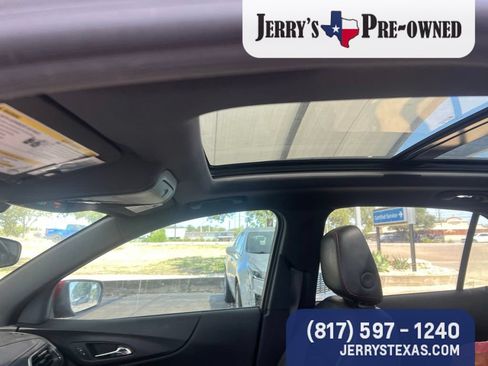 Used 2024 Chevrolet Equinox RS w/ RS Leather Package FWD image 9