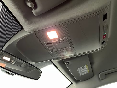 Used 2024 Volkswagen Taos S image 26