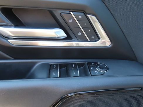 Certified 2025 Chevrolet Silverado EV RST AWD/4WD image 14