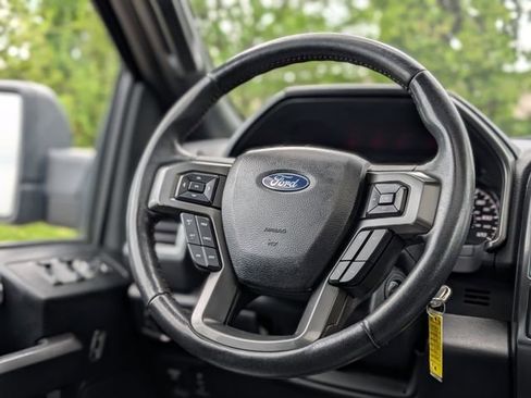 Used 2020 Ford F150 XLT w/ Equipment Group 302A Luxury AWD/4WD image 15