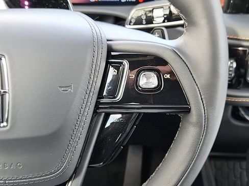 New 2025 Lincoln Aviator Black Label w/ Jet Appearance Package image 18