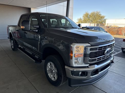 New 2026 Ford F350 XLT image 3