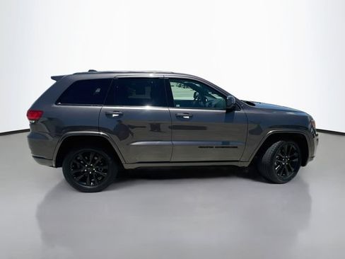 Used 2021 Jeep Grand Cherokee Laredo X RWD image 9