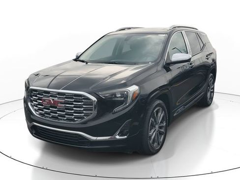 Certified 2018 GMC Terrain Denali FWD image 2