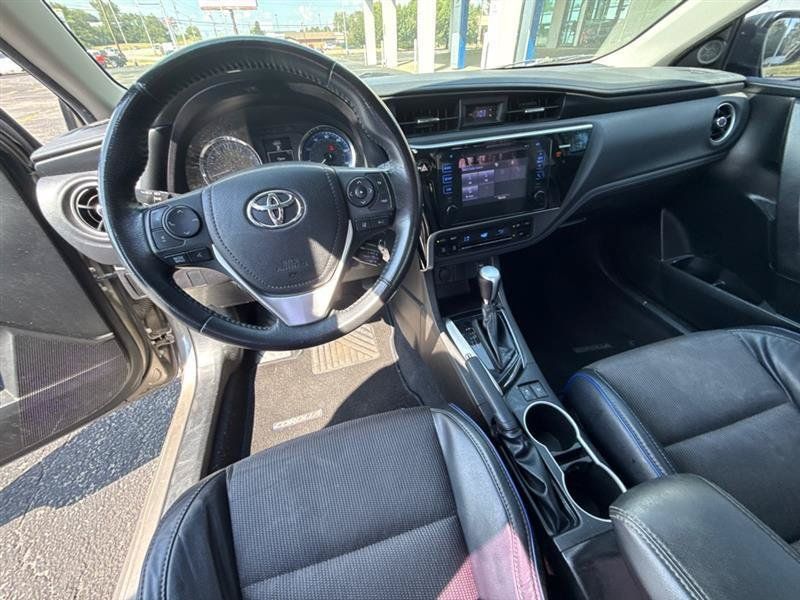 Used 2017 Toyota Corolla SE w/ Carpet Mat Package (TMS) FWD image 12
