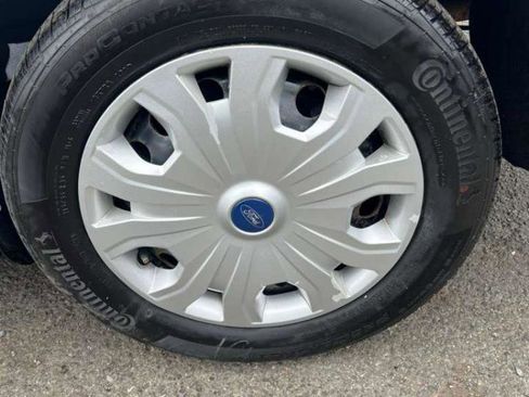 Used 2019 Ford Transit Connect XL image 12