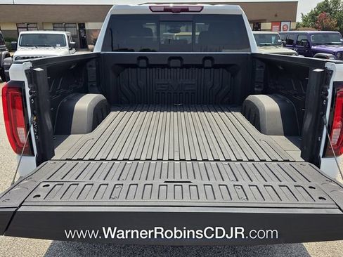 Used 2026 GMC Sierra 1500 AT4 w/ AT4 Premium Package AWD/4WD image 13