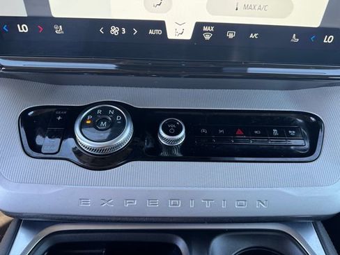 Used 2025 Ford Expedition Max Active image 23