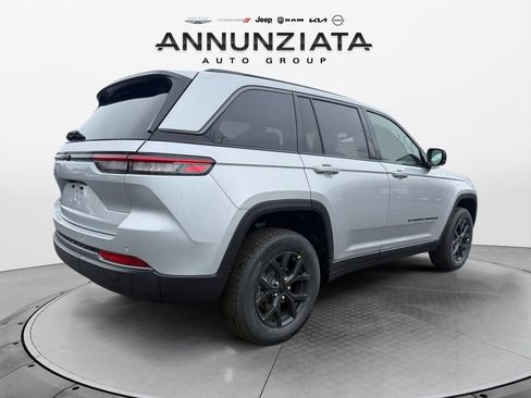 New 2026 Jeep Grand Cherokee Altitude AWD/4WD image 5